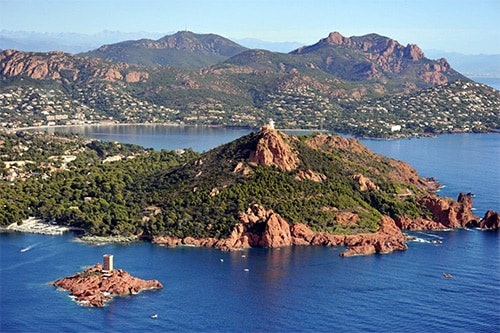 Balade en mer le long des calanques de l’Esterel au départ de Saint-Raphaël