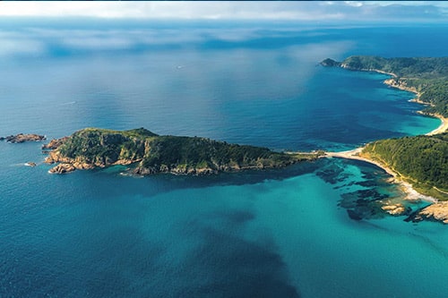 Croisière en mer vers Pampelonne avec découverte de criques aux eaux claires