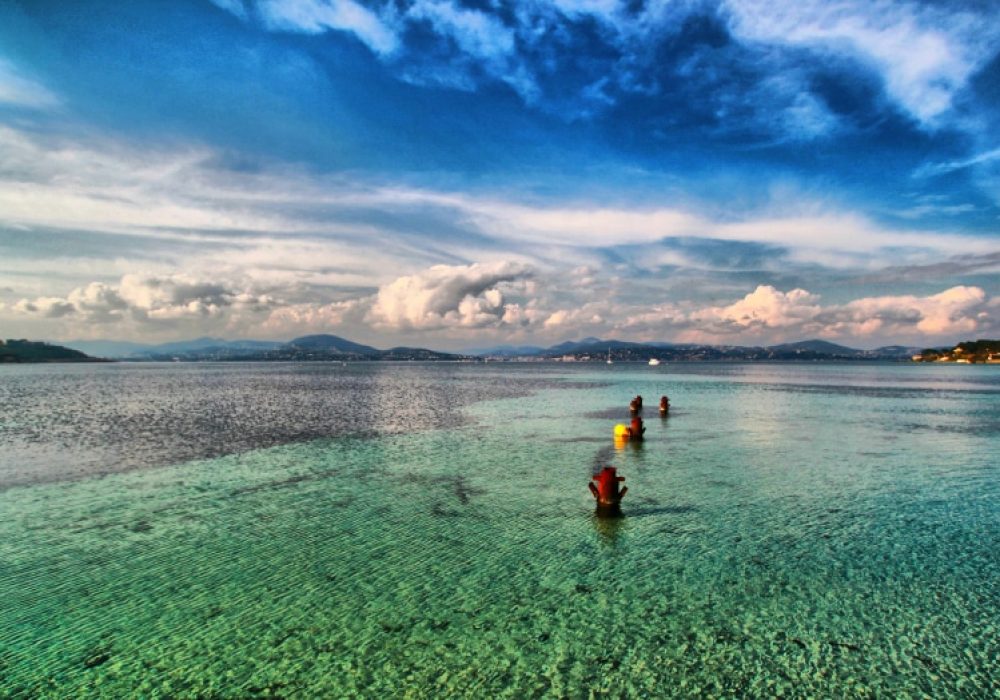 baie-cannebiers-vue-mer-saint-tropez