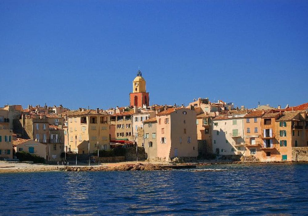 marche-place-lices-saint-tropez